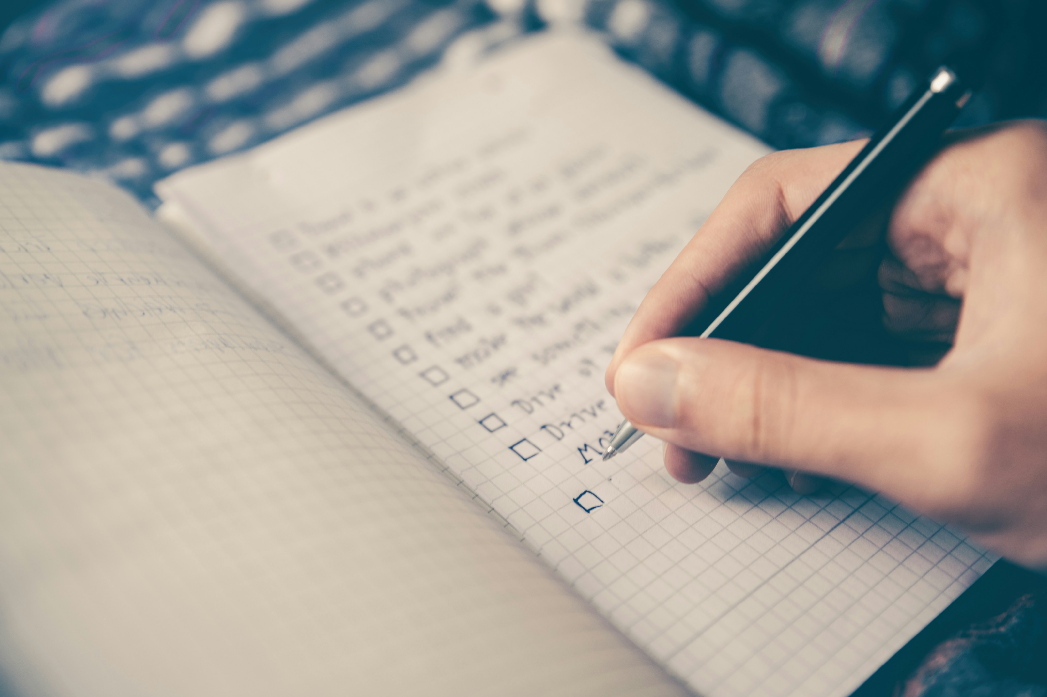 Set Small Goals: checklist and calendar planning